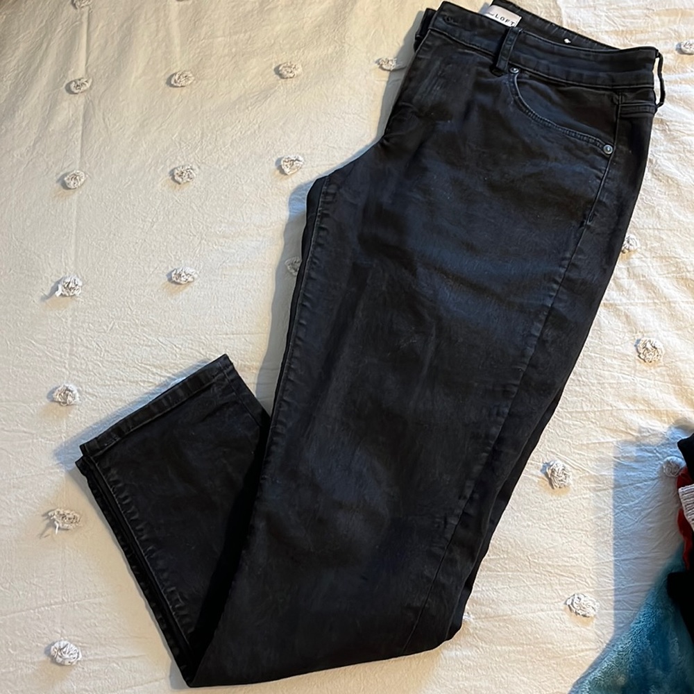 Black Loft Curvy Skinny Jeans